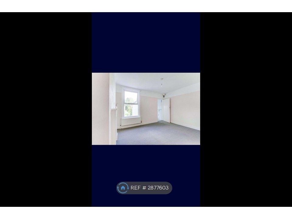 Property photo 3 of 8 Dinner Room