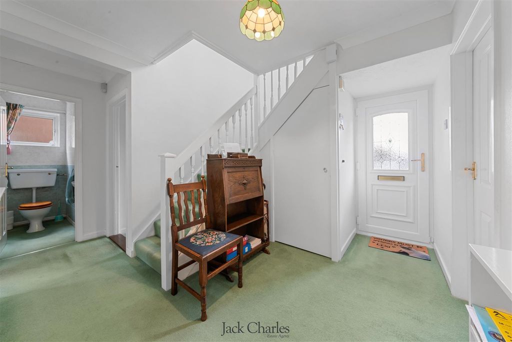 Property photo 3 of 27 9 Correnden Road_-26.Jpg