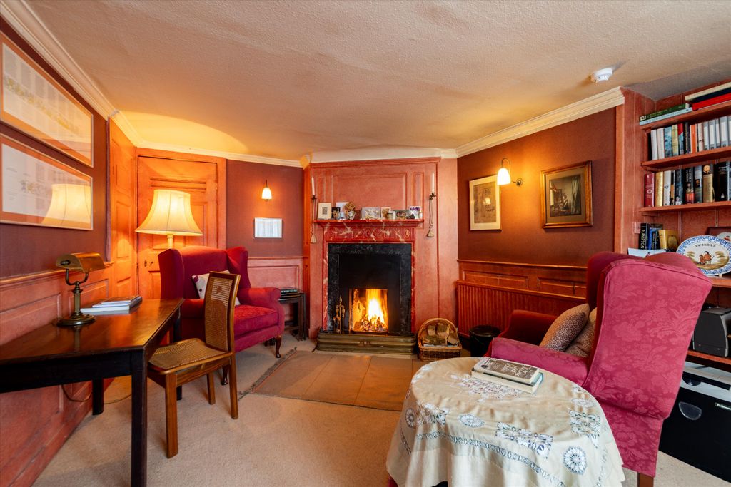 Additional image 10 of 5 bed town house for saleSilverless Street, Marlborough SN8
