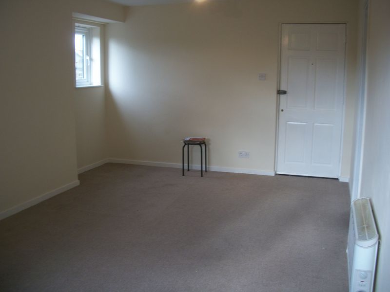 Property photo 3 of 6 Photo 12