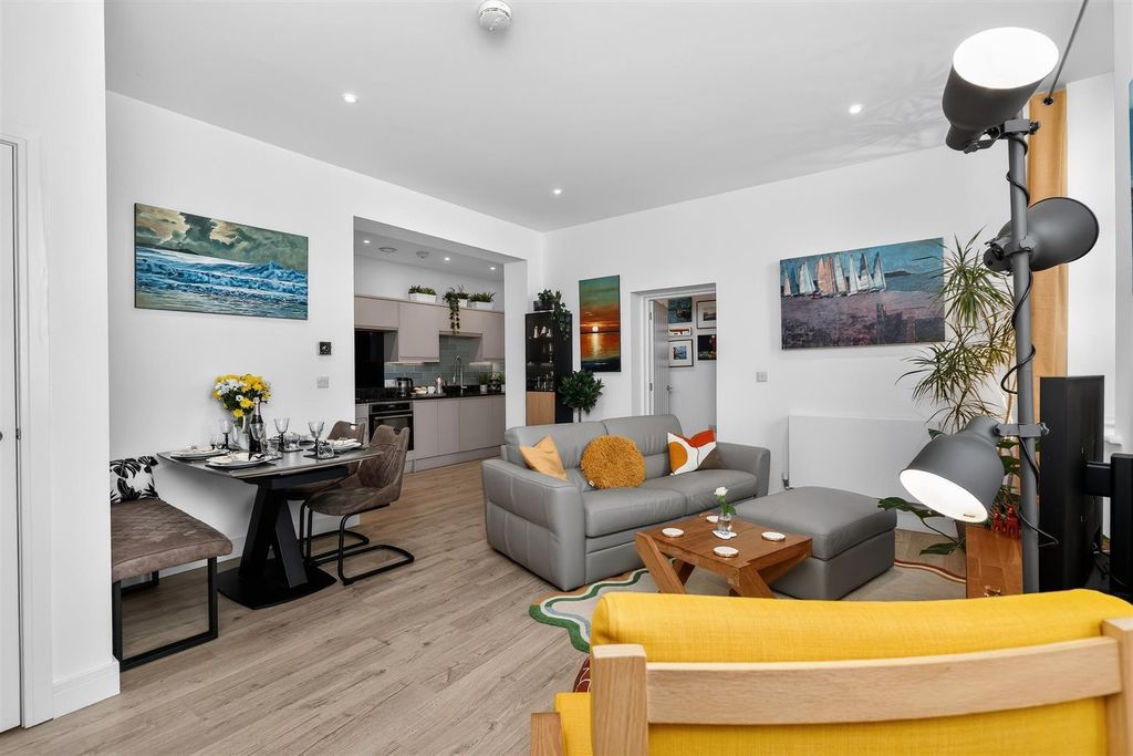 Property photo 2 of 27 Open Plan Living