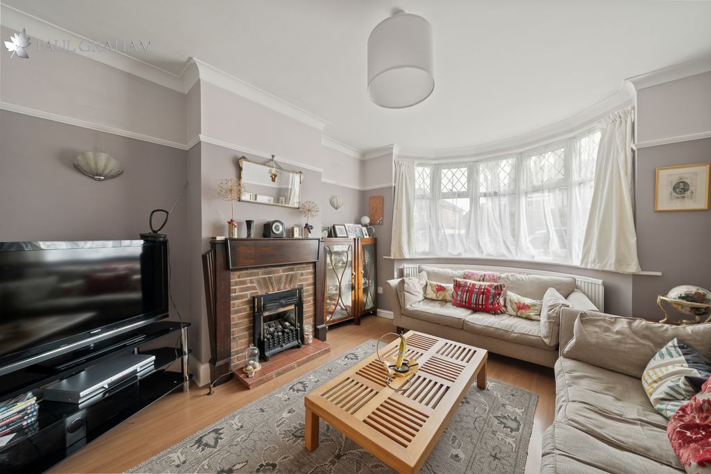 Property photo 3 of 17 Dsc02468