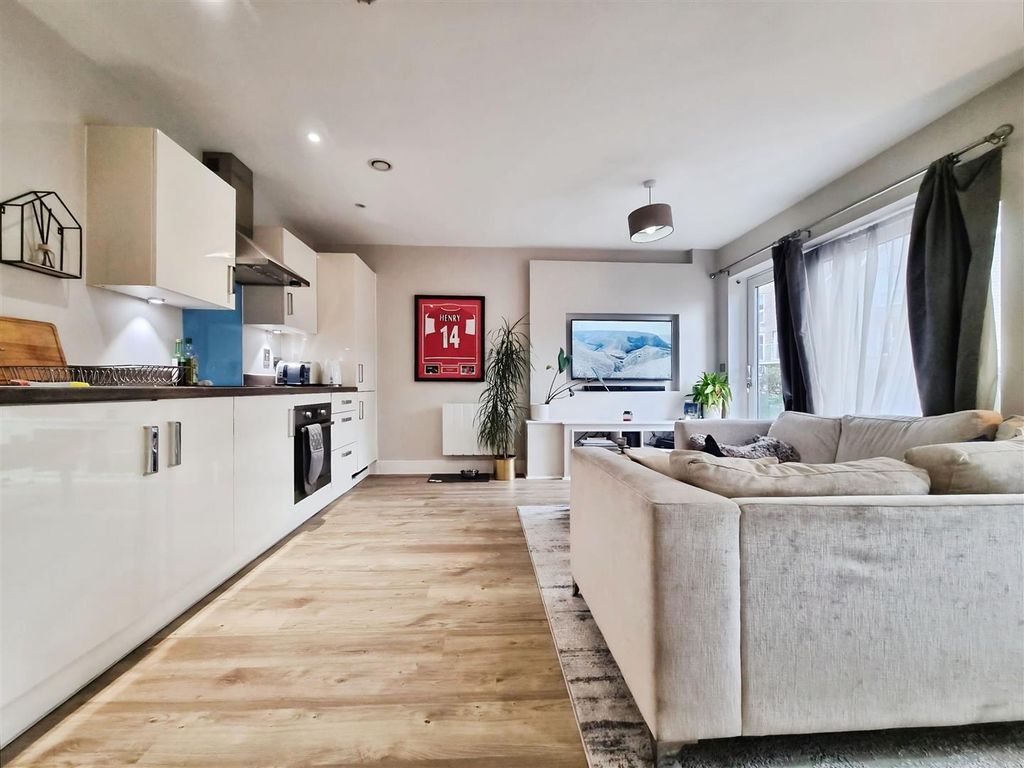 Property photo 2 of 13 27Fffbd7-Photo-2026-01-13-14-56-29 20 283 29.Jpg