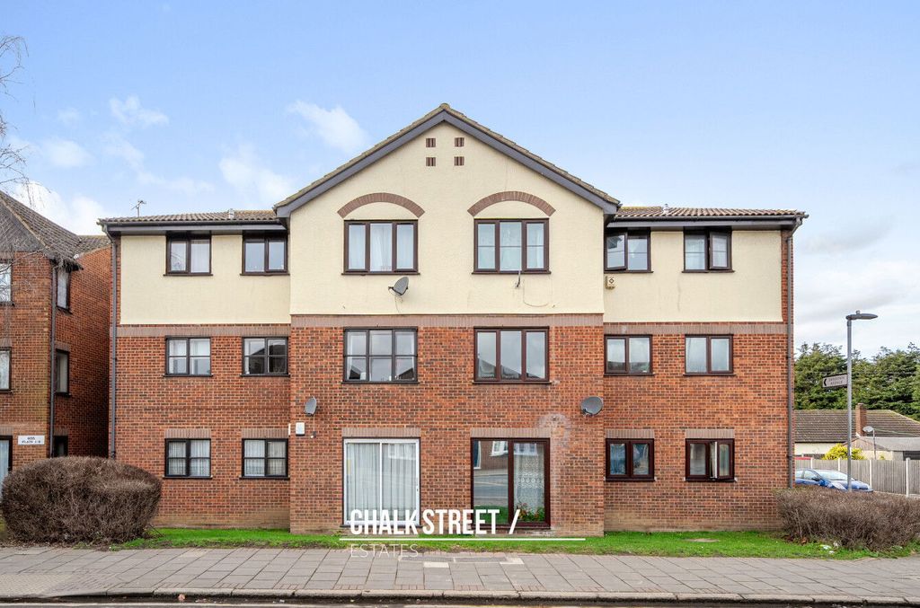 Property photo 1 of 18