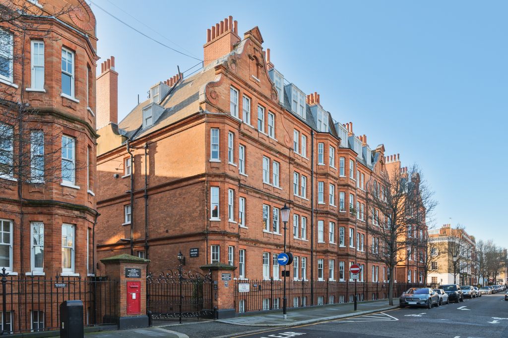 Property photo 2 of 9