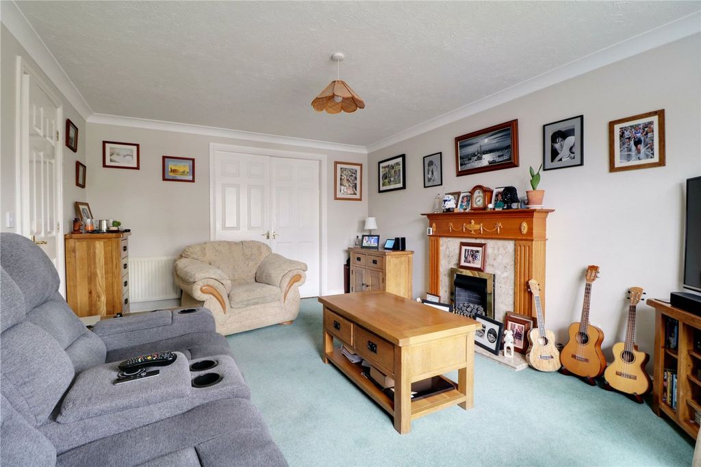 Property photo 3 of 16 Picture No. 13