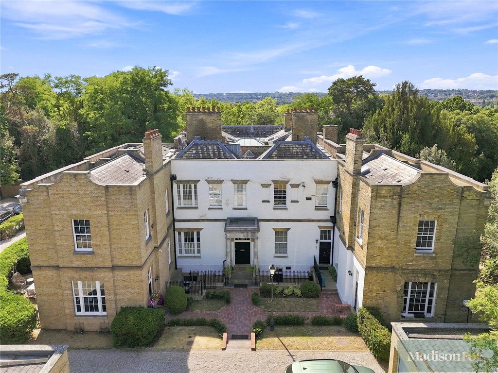Property photo 1 of 31 Picture No. 39
