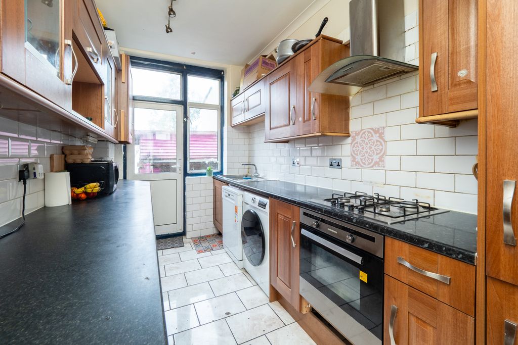 Property photo 3 of 13 Picture No. 09