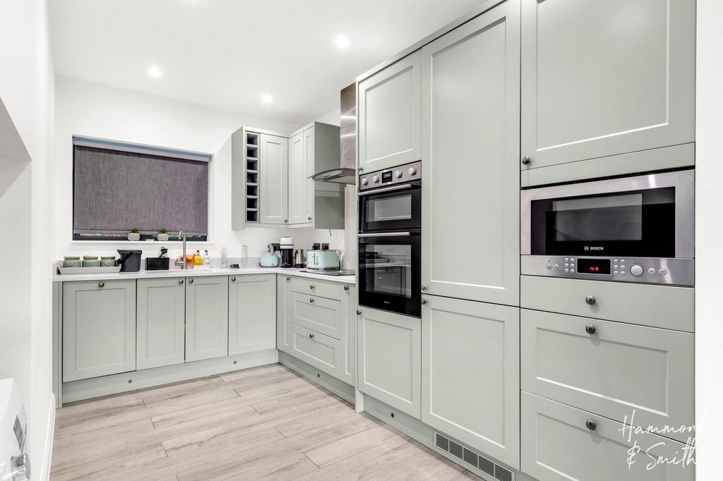 Additional image 22 of 4 bed detached house for saleKendal Avenue, Epping CM16