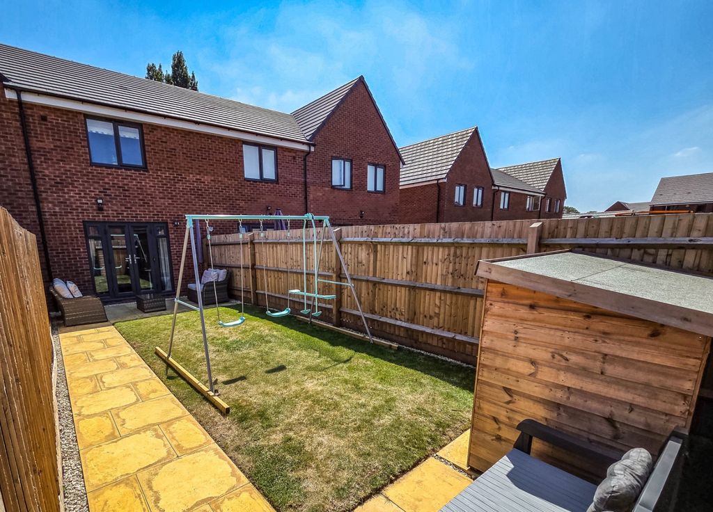 Property photo 3 of 18 Picture No. 04