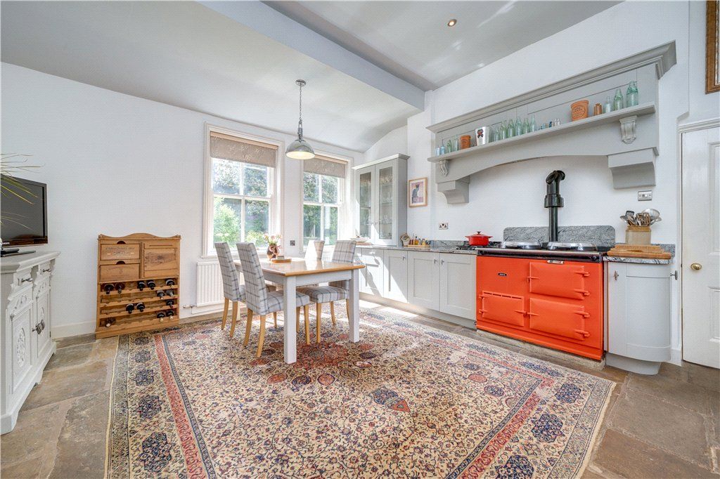 Property photo 2 of 26 Dining Kitchen