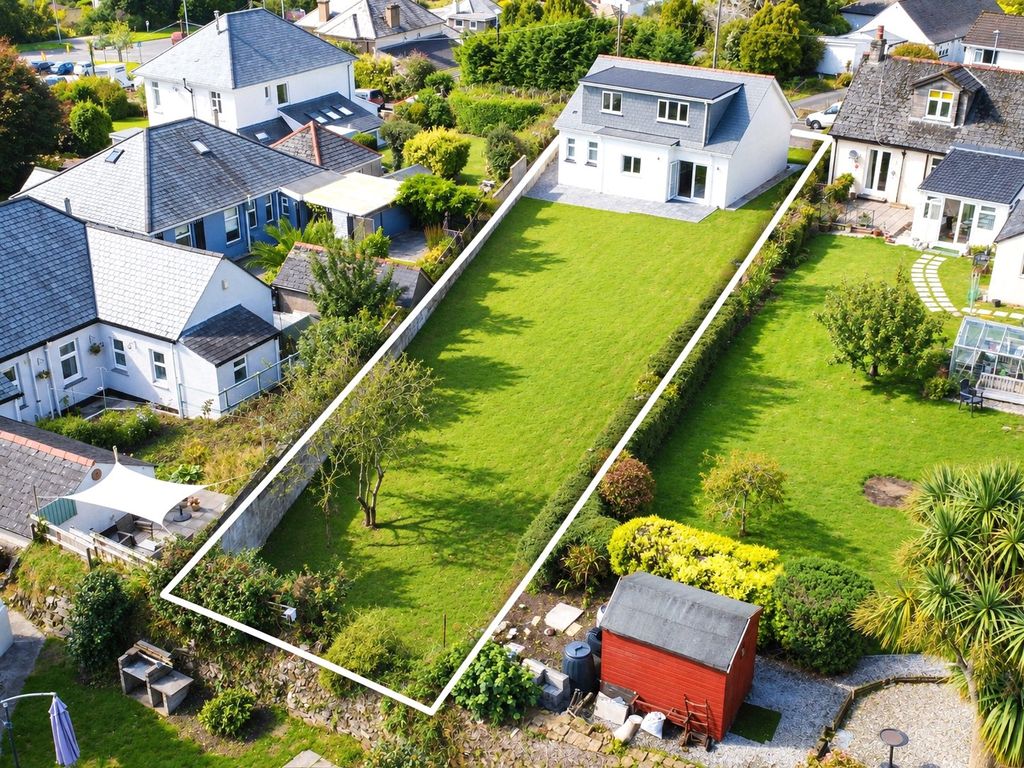 Property photo 2 of 19 Picture No. 28