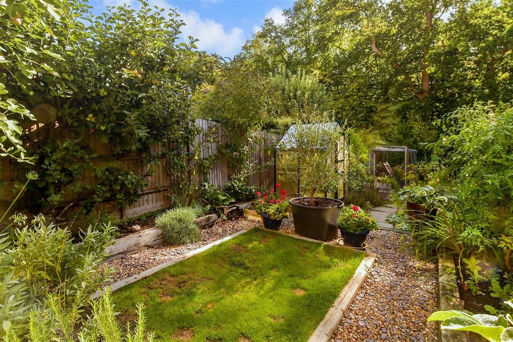 Property photo 2 of 14 Rear Garden