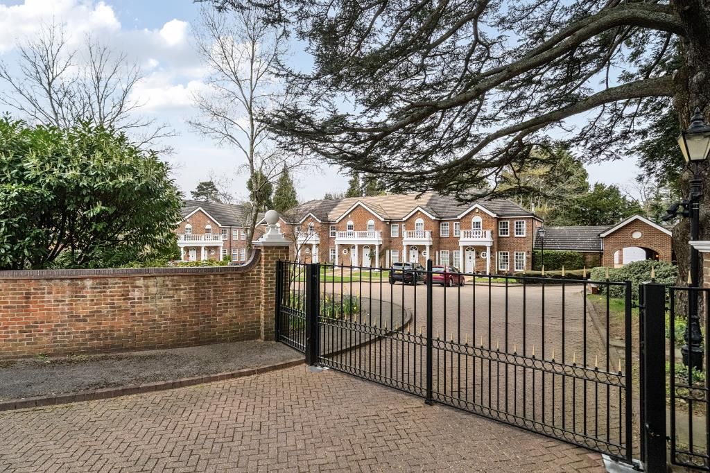 Property photo 2 of 13 External View