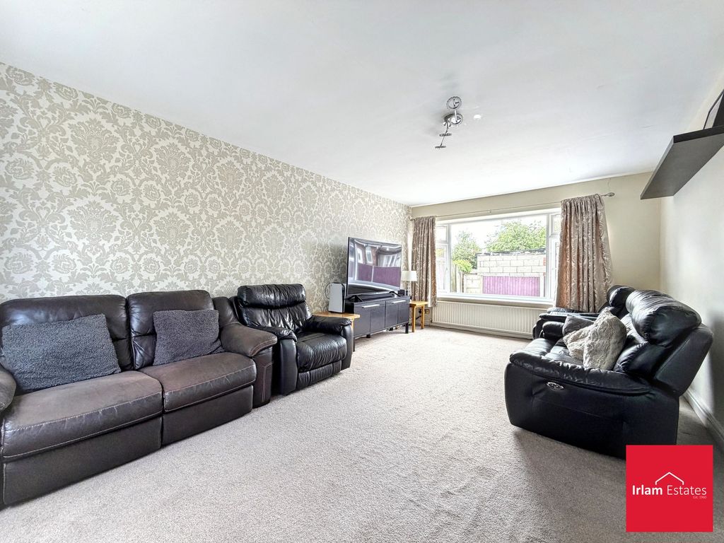 Property photo 3 of 26