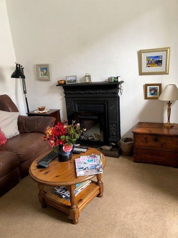 Property photo 2 of 10