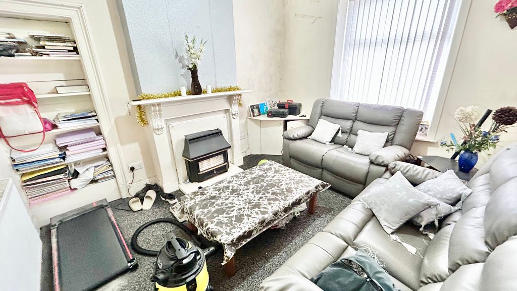 Property photo 2 of 12 2