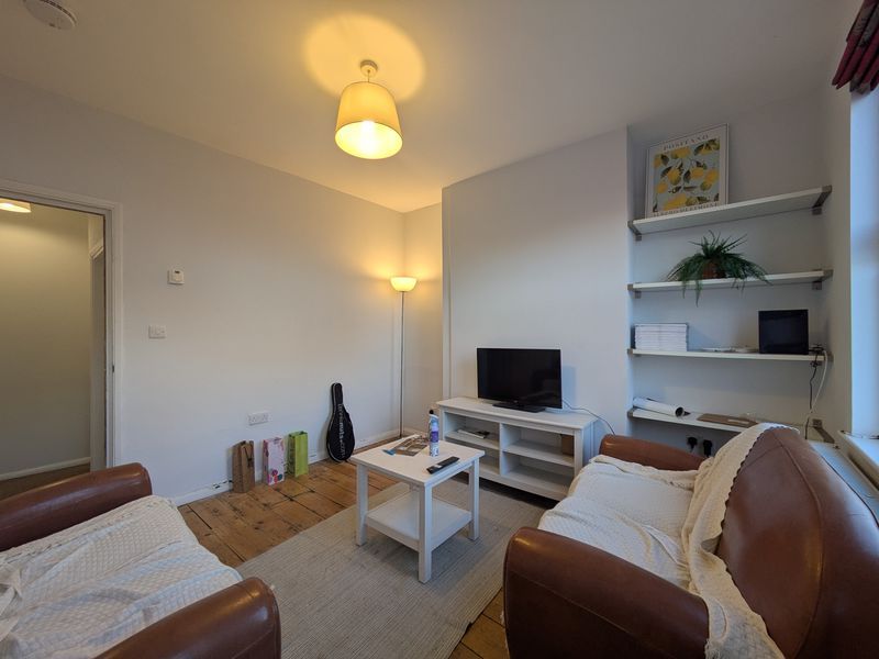 Property photo 2 of 13 Photo 1