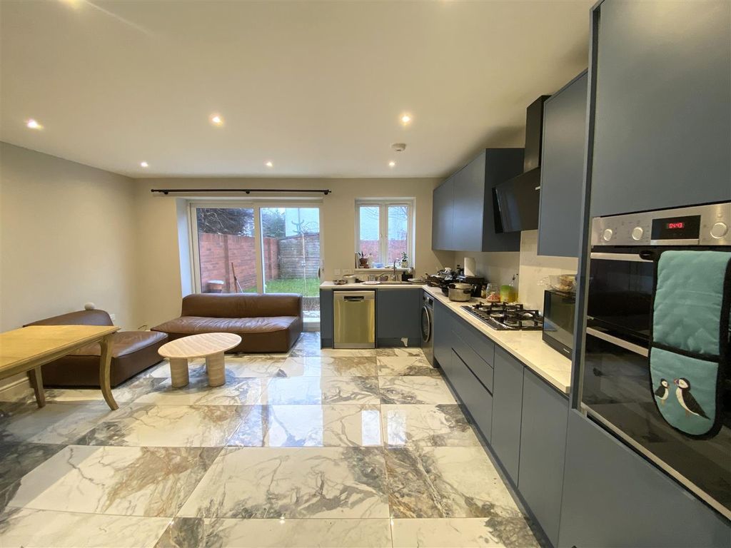 Property photo 2 of 7 Image00011.Jpeg