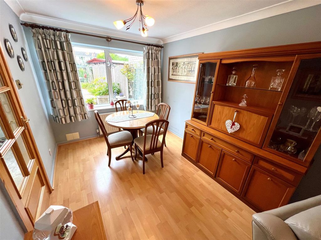 Property photo 3 of 12 Open Plan Lounge / Dining Room