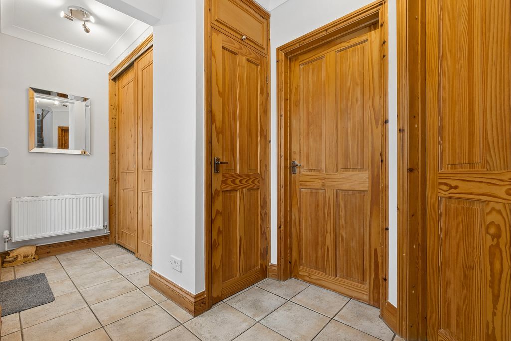 Property photo 2 of 17 Photo 17