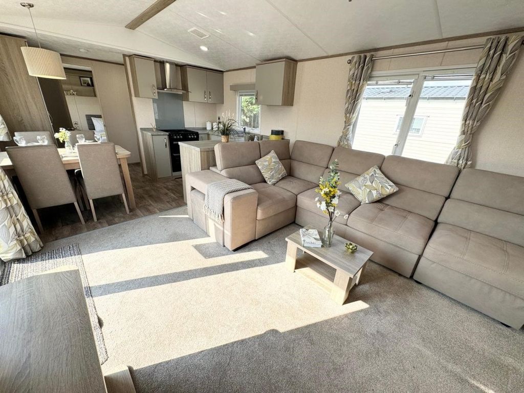 Property photo 1 of 6 Car0028346 - Static Caravan
