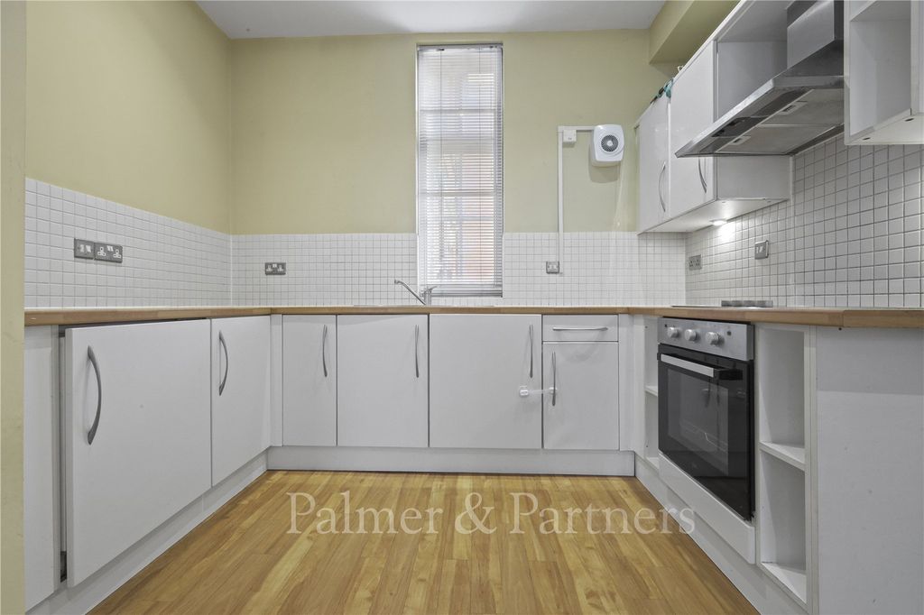 Property photo 2 of 7 Picture No. 04