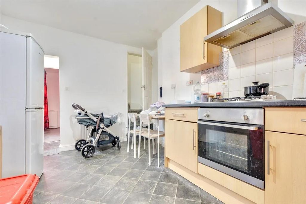 Property photo 3 of 10 3.Jpg