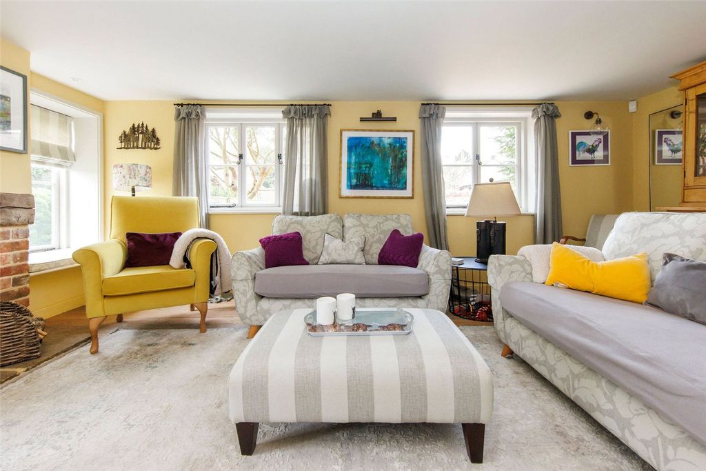 Property photo 2 of 46 Picture No. 18