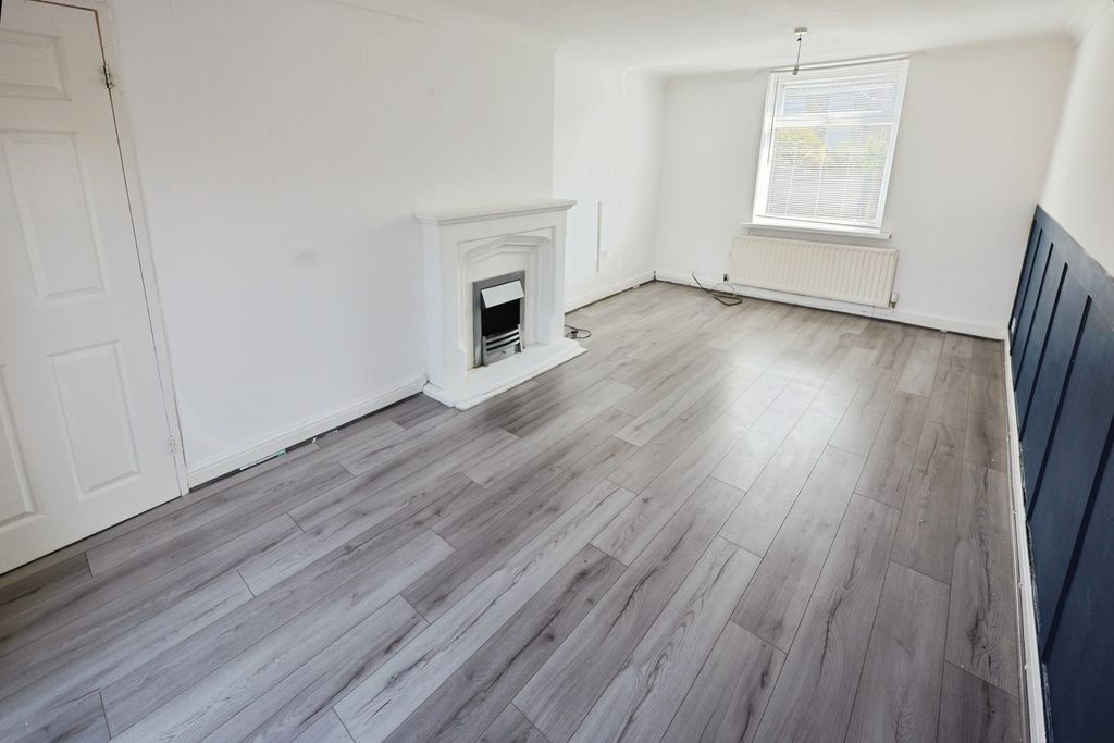 Property photo 2 of 13 Pbox-Img.Jpg