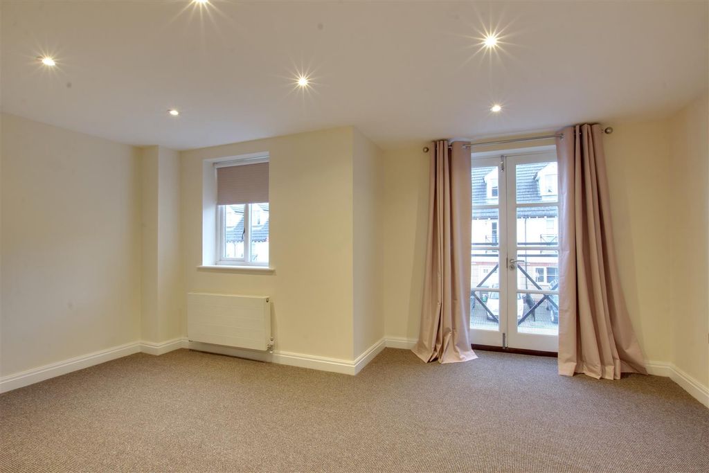 Property photo 3 of 15 Img_1563-Img_1565.Jpg