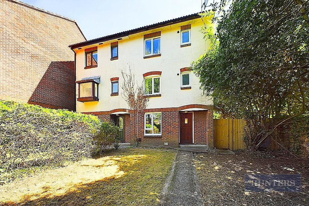 Property photo 1 of 15 Cam01635G0-Pr0228-Still016.Jpg