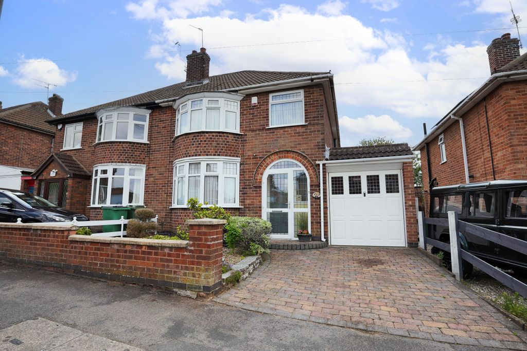 Property photo 1 of 17 Dsc00216