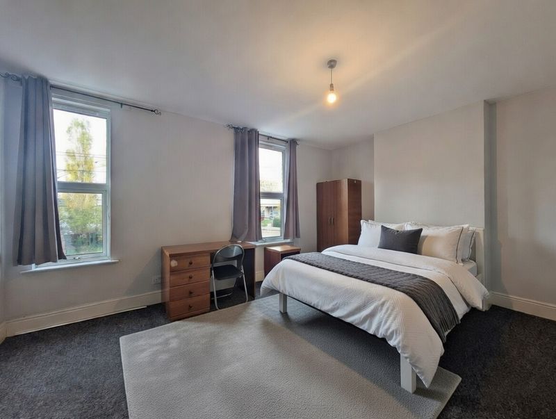 Property photo 1 of 10 Photo 16