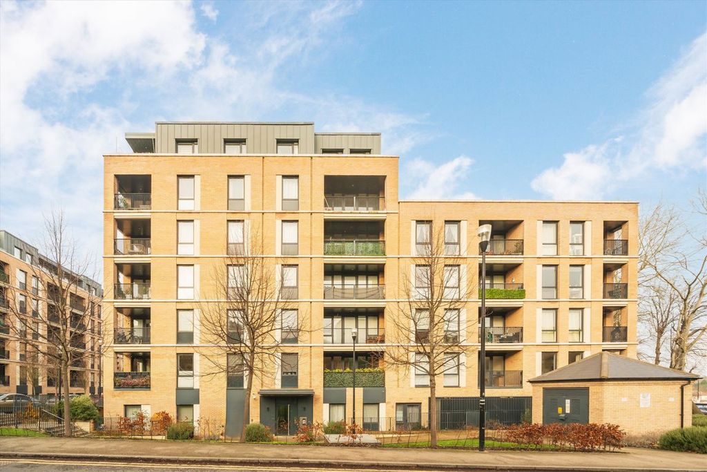 Property photo 2 of 7