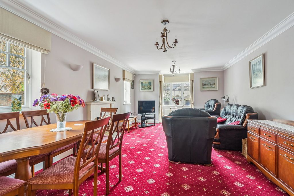 Property photo 3 of 21