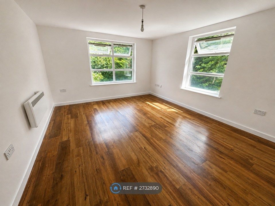 Property photo 2 of 8 Lounge