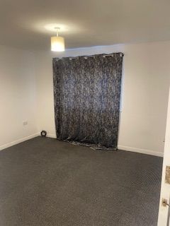 Property photo 3 of 7 Main Bedroom