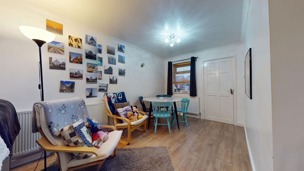 Property photo 3 of 20 4841313