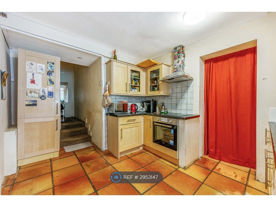 Property photo 3 of 13