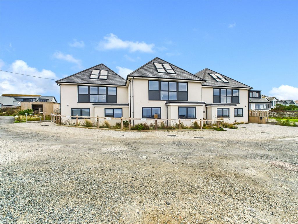 Property photo 1 of 14 Outside