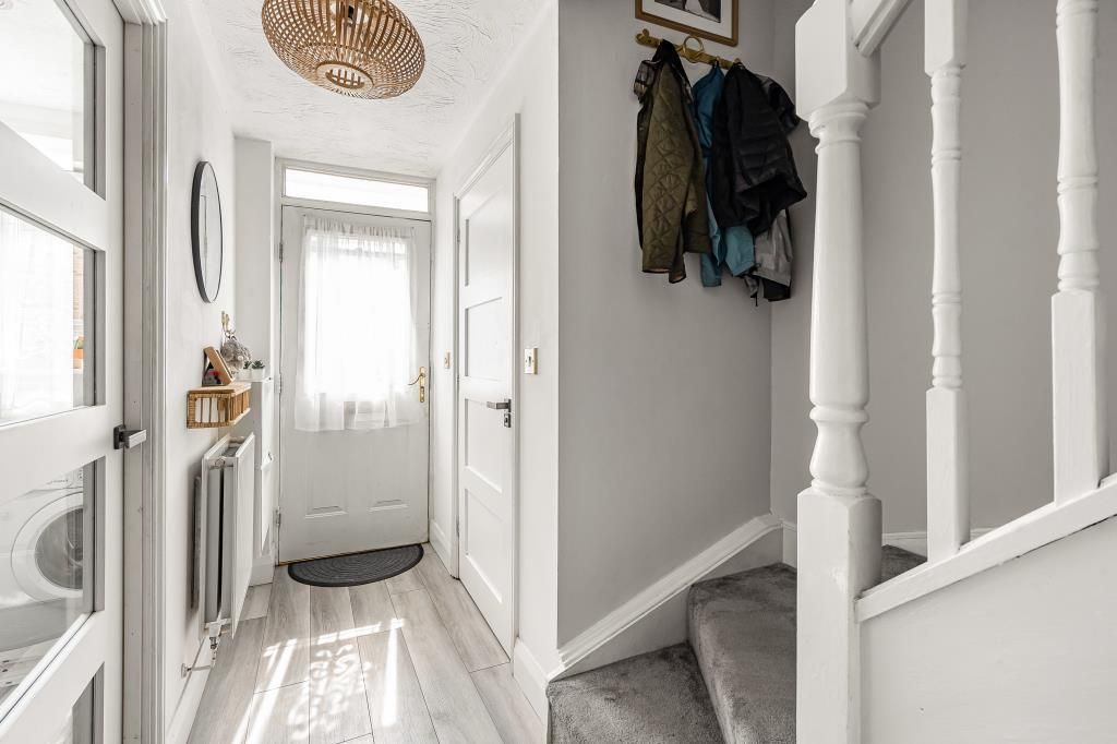 Property photo 3 of 17 17_79207.Jpg