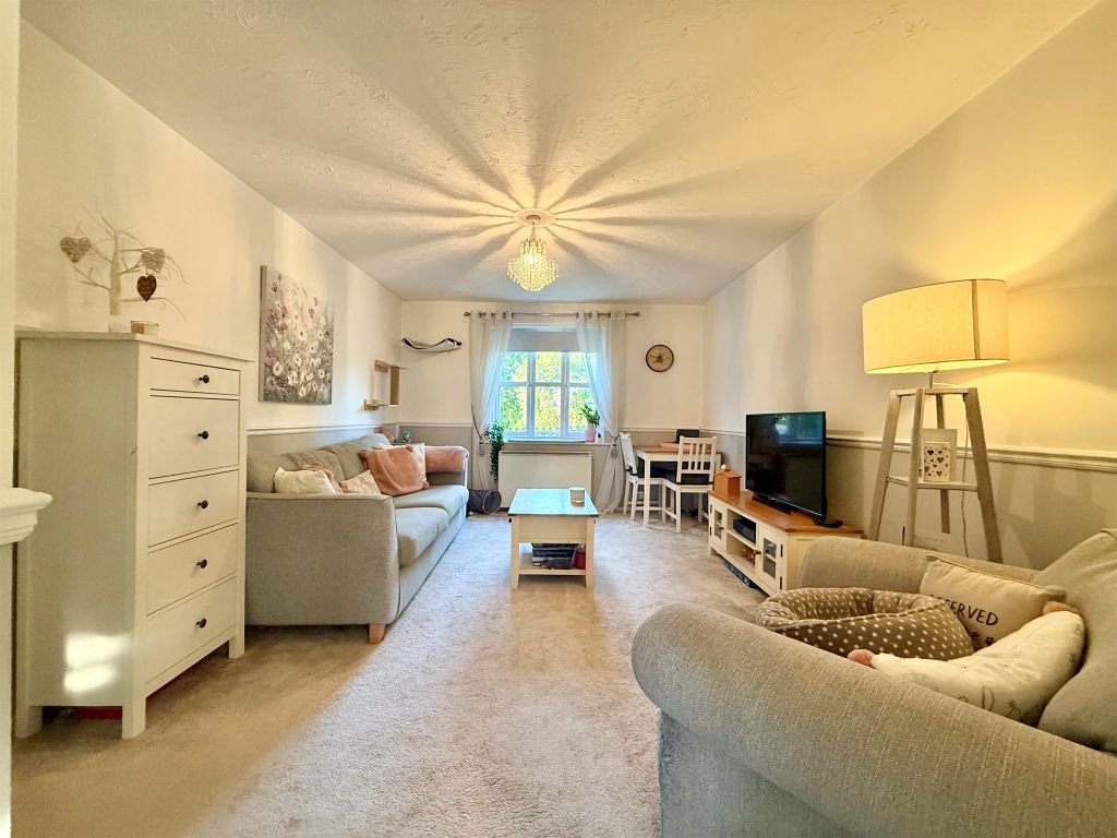Property photo 2 of 7