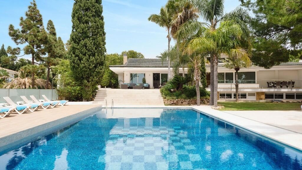 Property photo 2 of 3