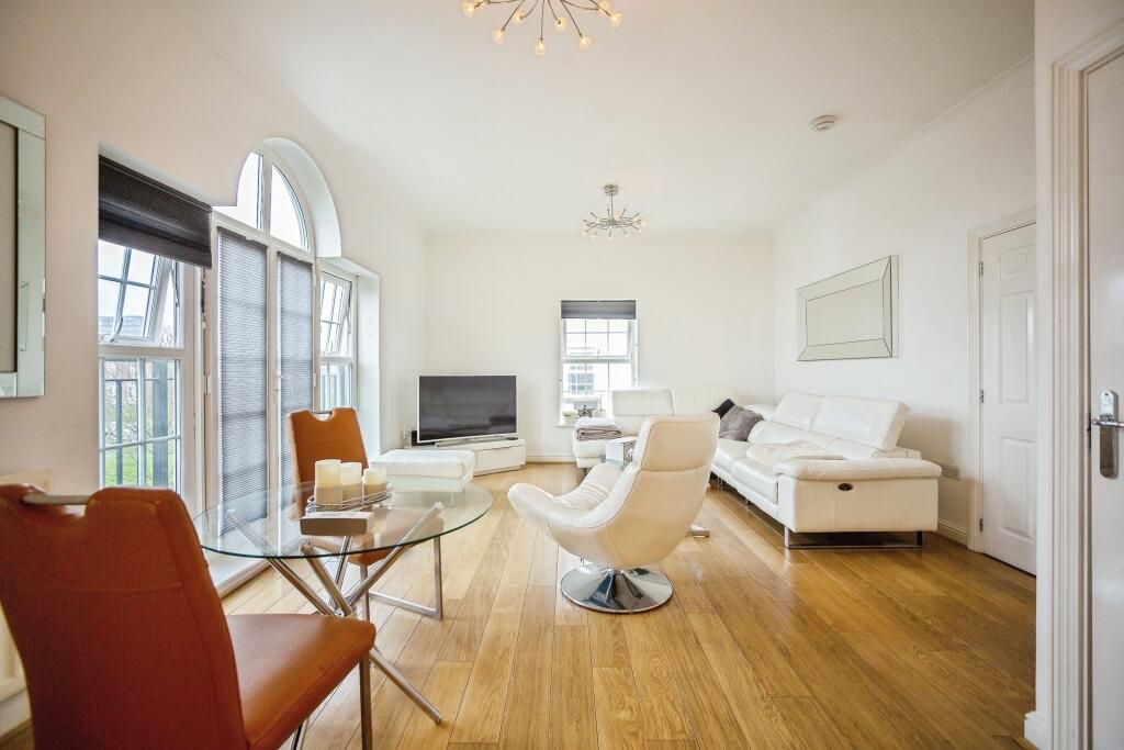 Additional image 7 of 3 bed flat for saleLiverymen Walk, Greenhithe DA9