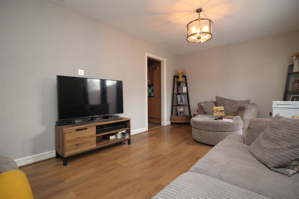 Property photo 2 of 11 Living Room 2 .Jpg