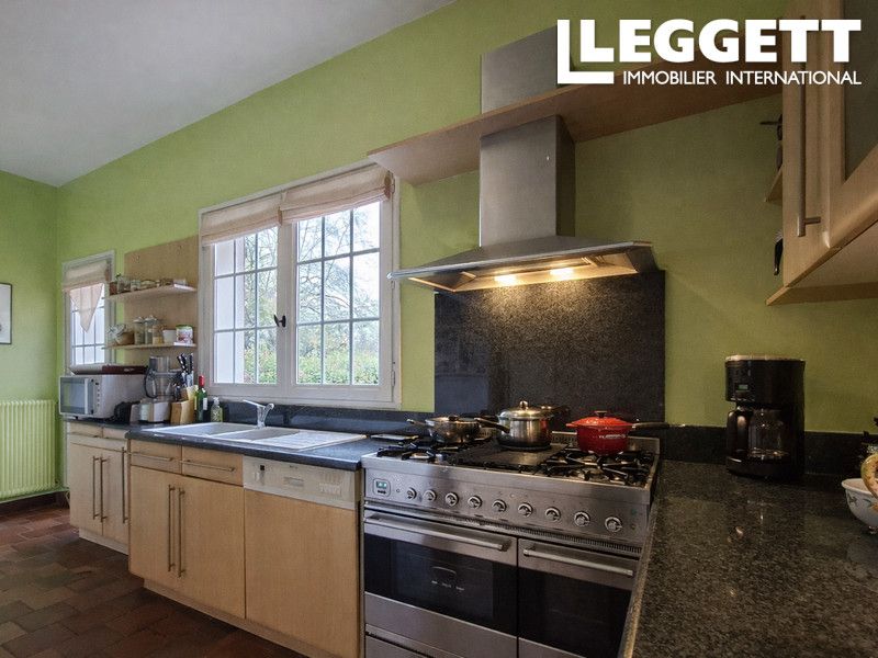 Property photo 3 of 10