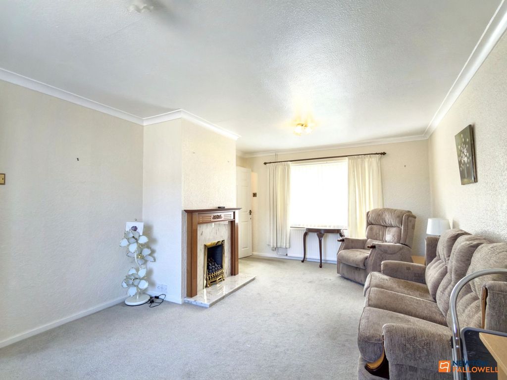 Property photo 2 of 23