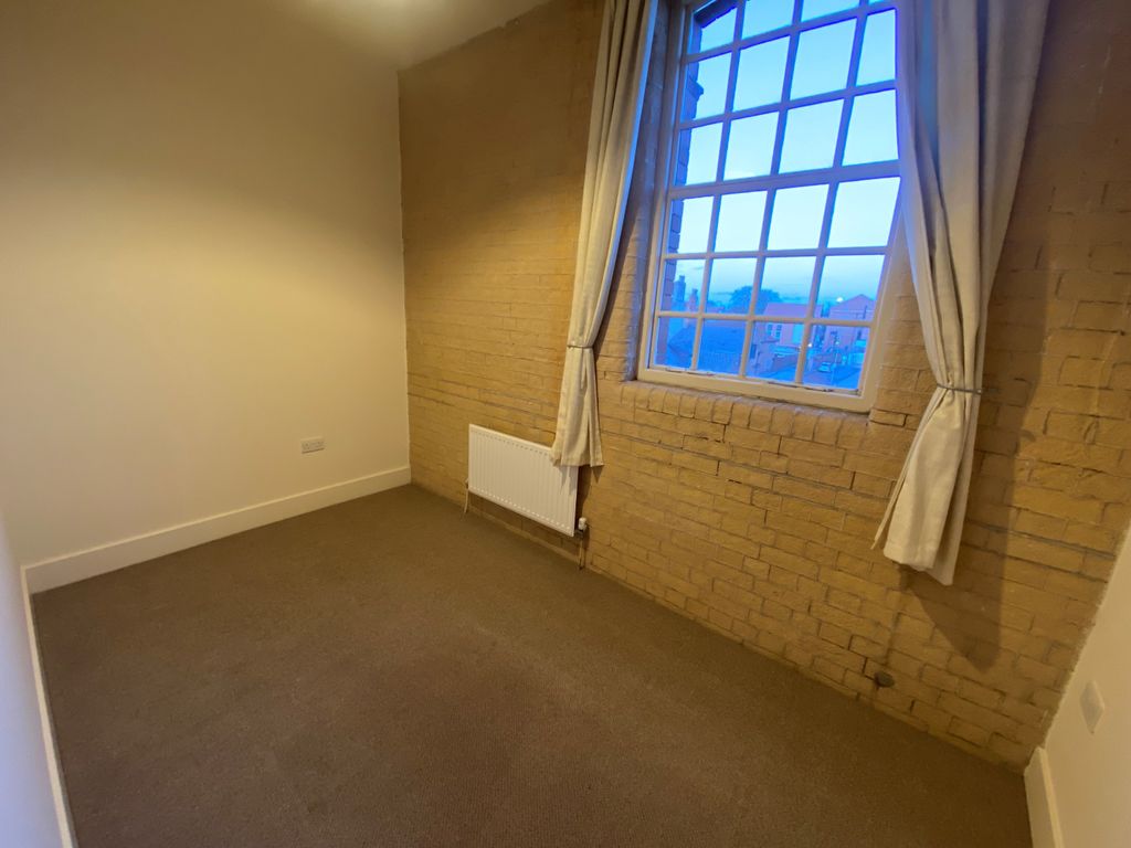 Property photo 3 of 6