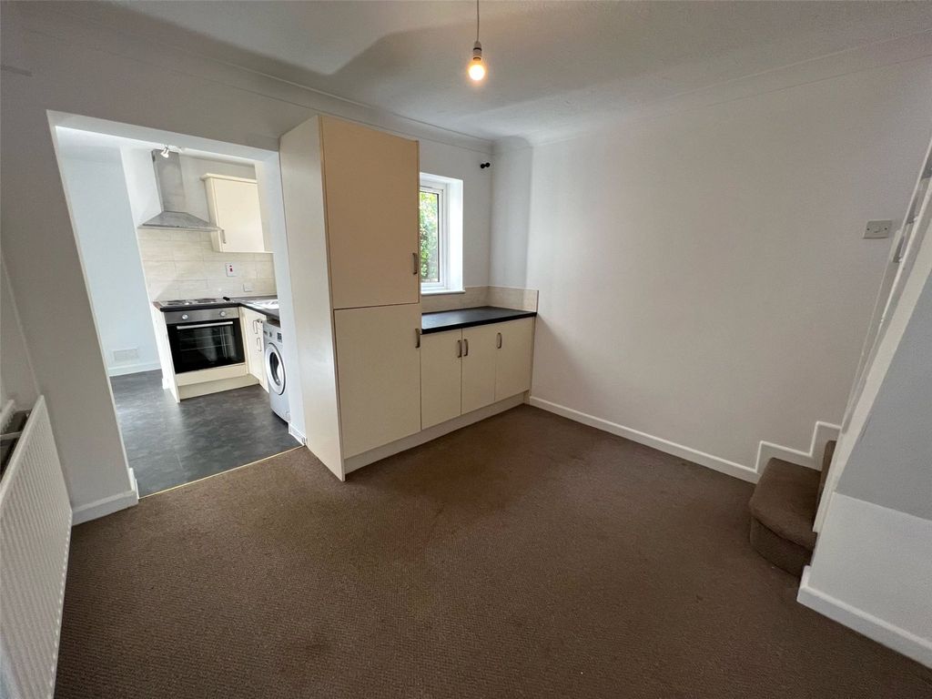 Property photo 3 of 10 Picture No. 18